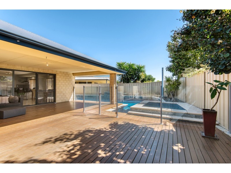 12 Carpenter Chase, Wanneroo WA 6065