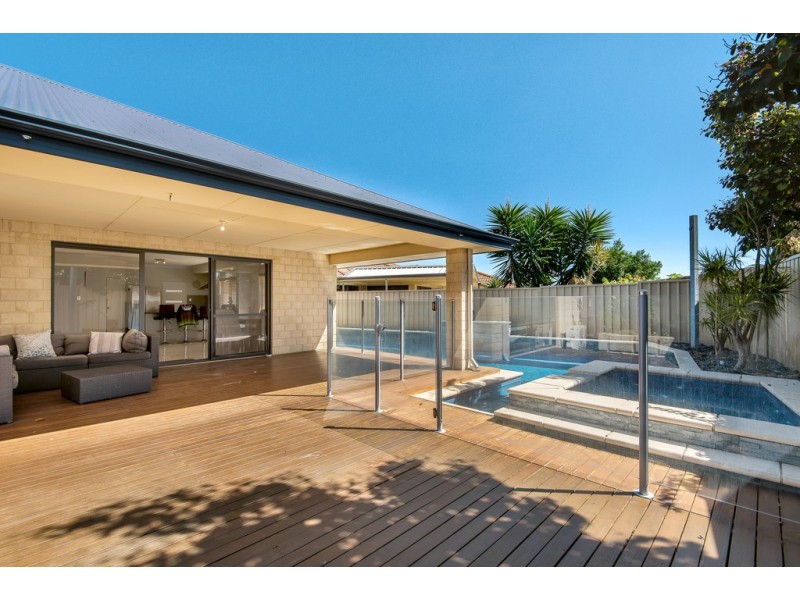 12 Carpenter Chase, Wanneroo WA 6065