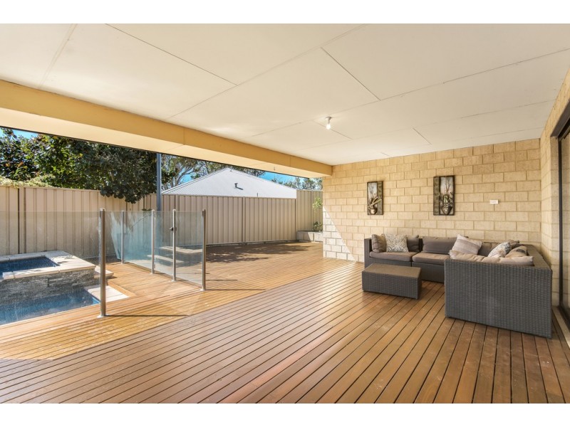 12 Carpenter Chase, Wanneroo WA 6065