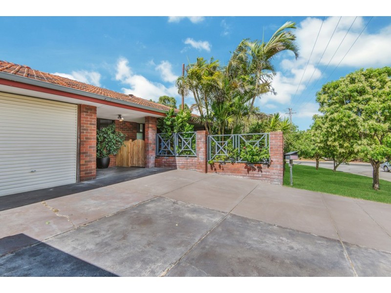 2 Malak Court, Wanneroo WA 6065