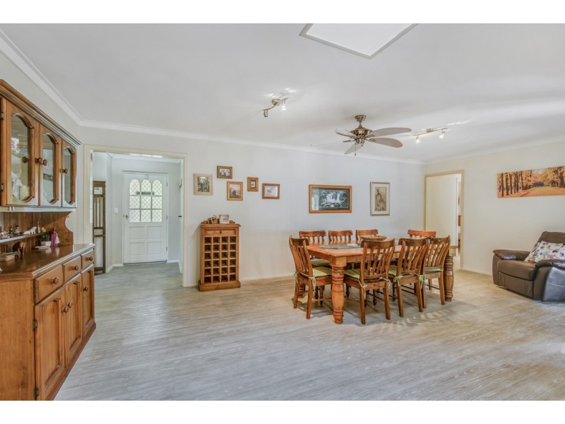 2 Malak Court, Wanneroo WA 6065