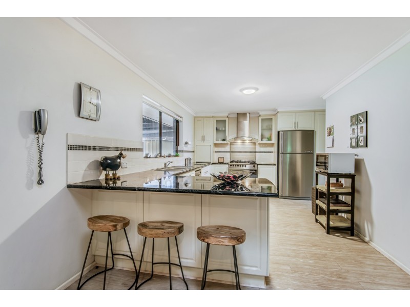 2 Malak Court, Wanneroo WA 6065