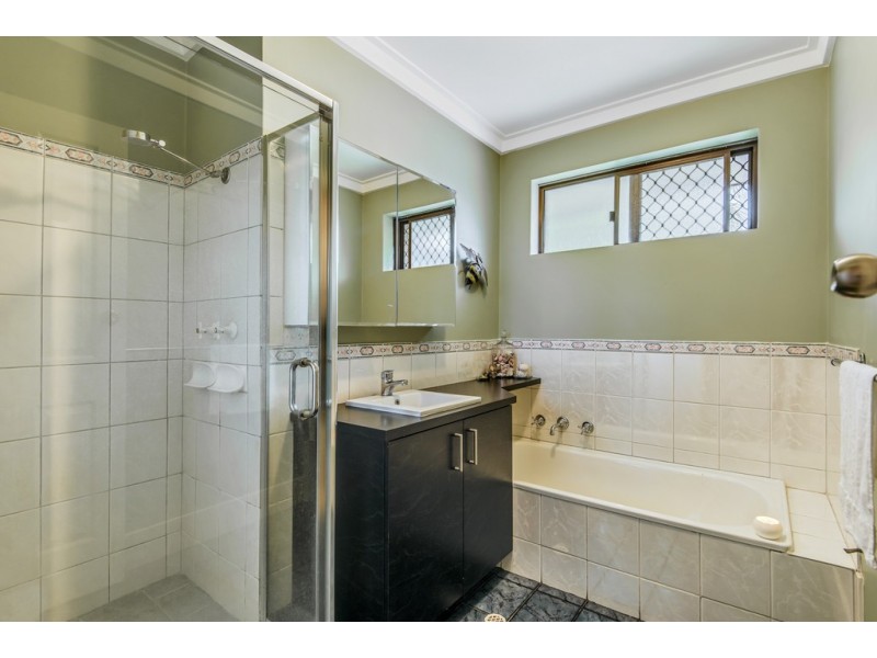 2 Malak Court, Wanneroo WA 6065