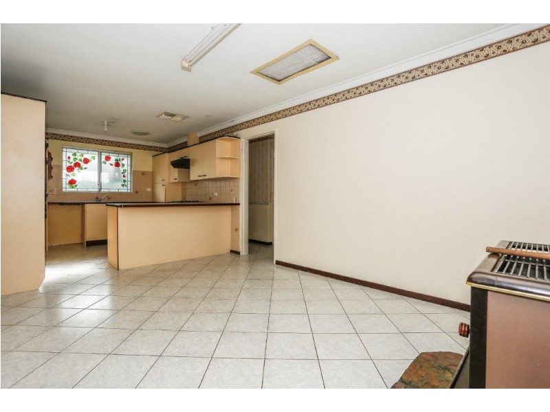 11 Crisafulli Avenue, Wanneroo WA 6065