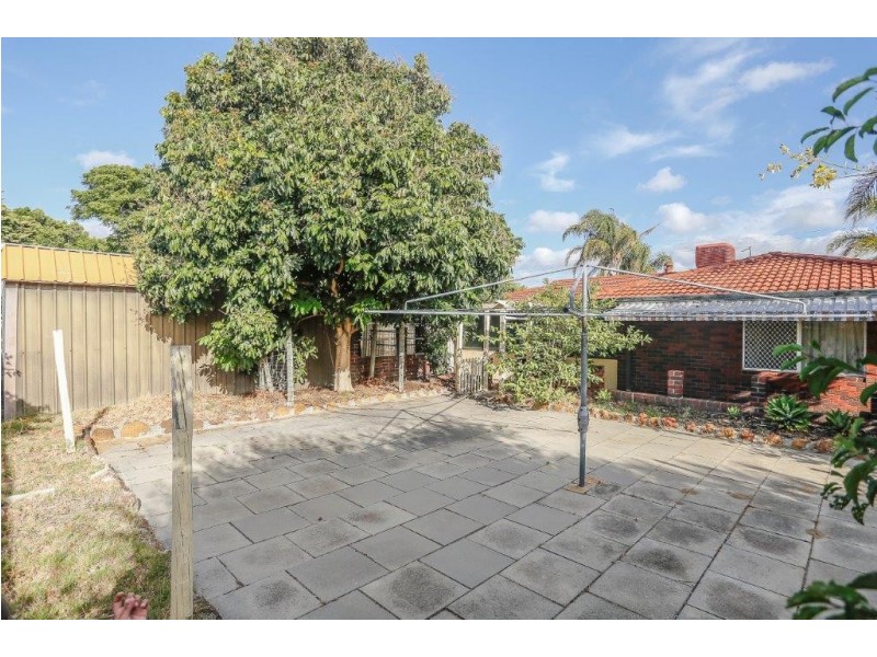 11 Crisafulli Avenue, Wanneroo WA 6065