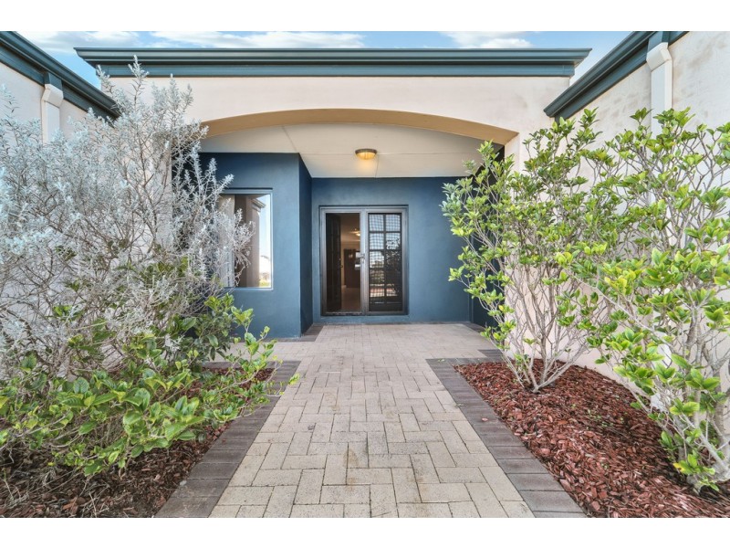 91 Manchester Drive, Hocking WA 6065