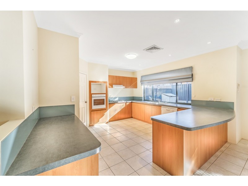 91 Manchester Drive, Hocking WA 6065