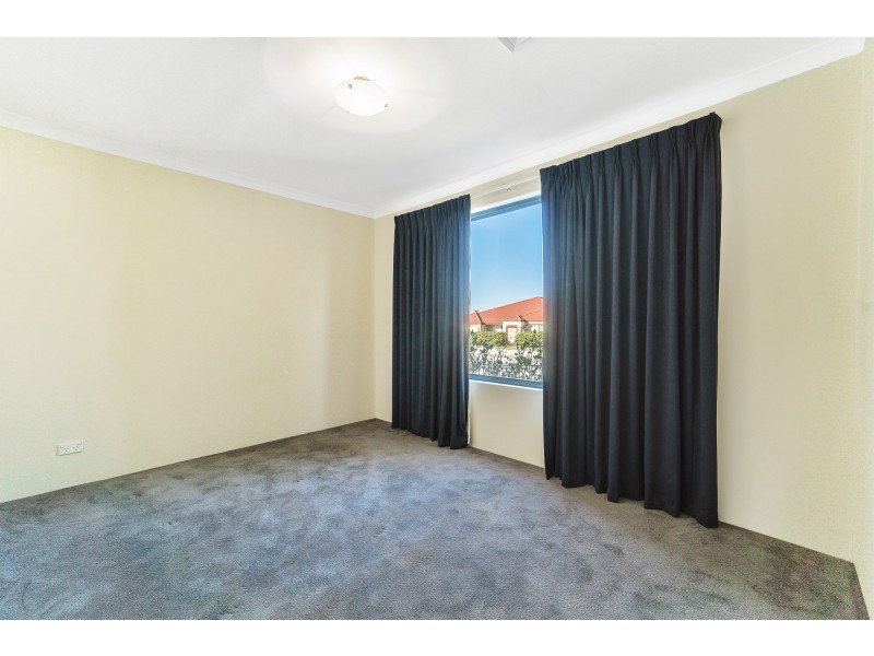 91 Manchester Drive, Hocking WA 6065