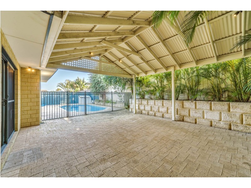 91 Manchester Drive, Hocking WA 6065