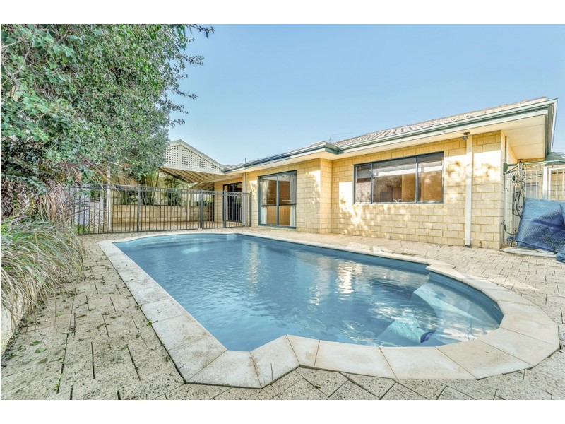 91 Manchester Drive, Hocking WA 6065