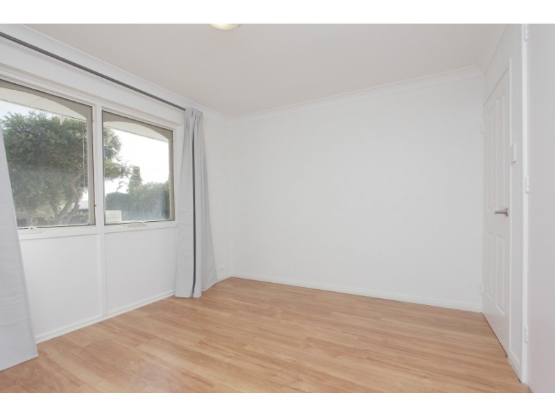 4 Wanill Place, Wanneroo WA 6065