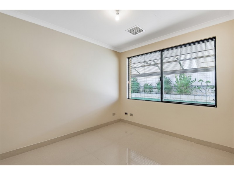 27 Cyandra Loop, Banksia Grove WA 6031