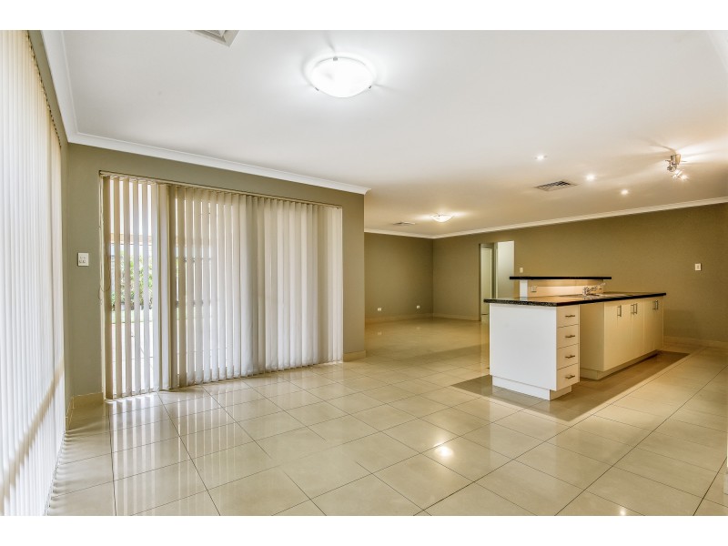 21 Egretta Road, Tapping WA 6065