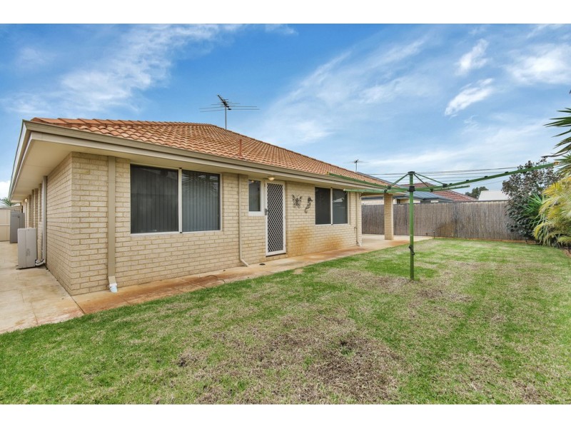21 Egretta Road, Tapping WA 6065