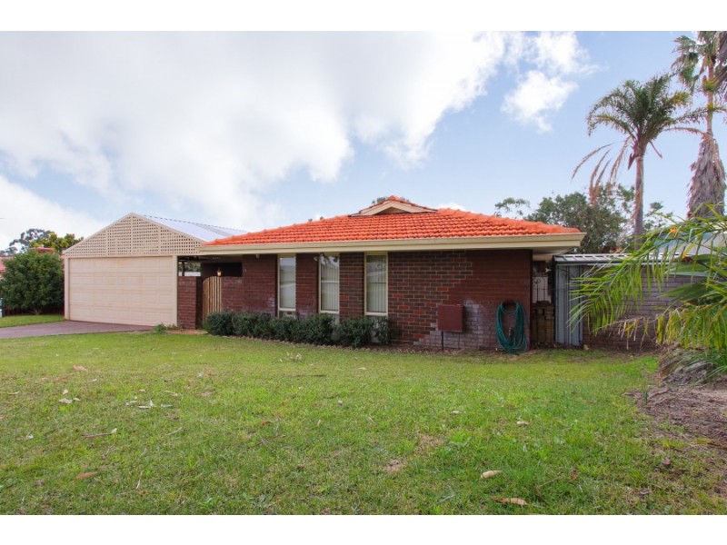 11 Katrine Way, Hamersley WA 6022