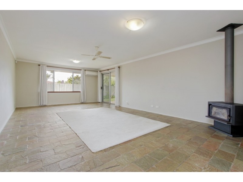 11 Katrine Way, Hamersley WA 6022