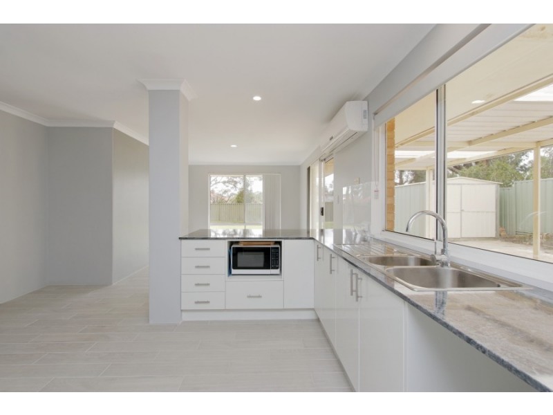 11 Eden Drive, Bullsbrook WA 6084