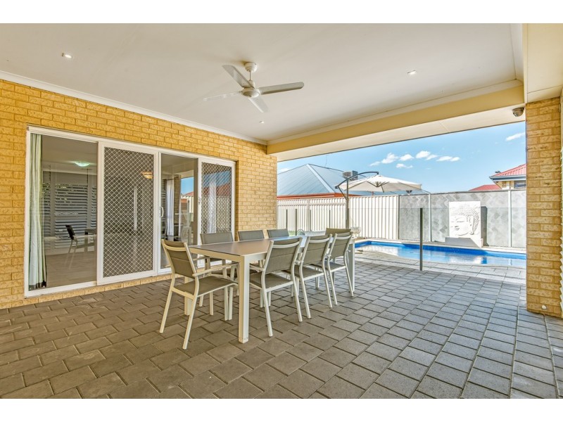 3 Risana Close, Madeley WA 6065