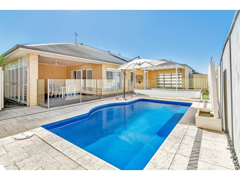 3 Risana Close, Madeley WA 6065