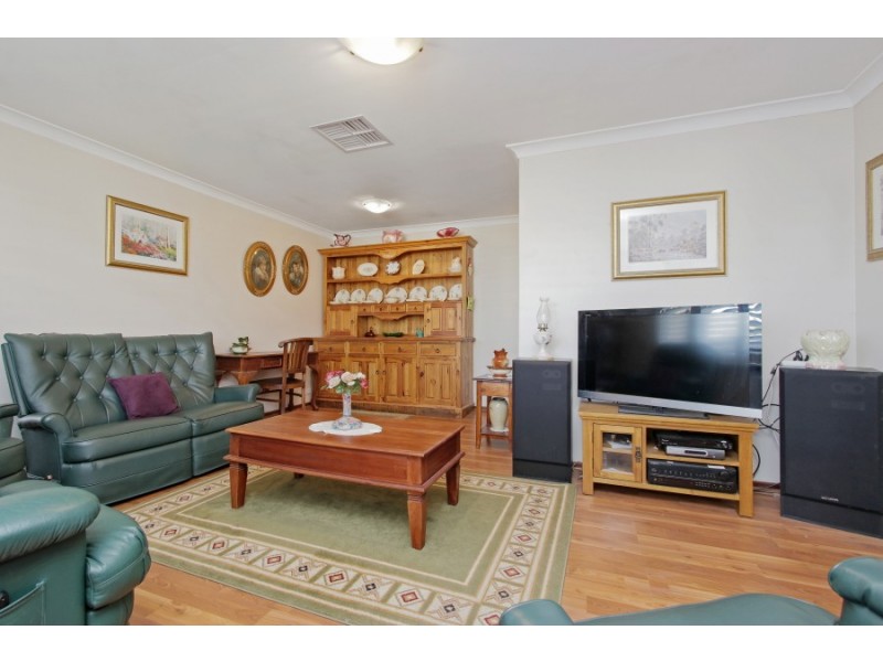 18 Munderee Place, Wanneroo WA 6065