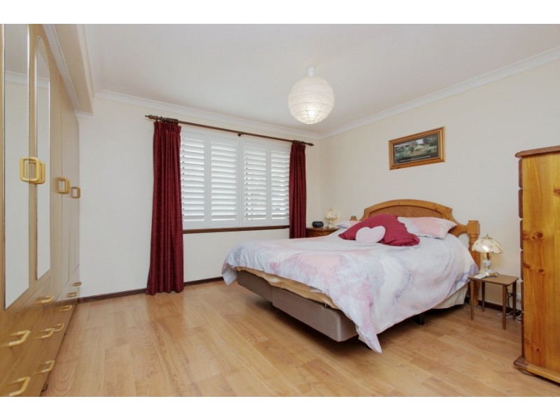 18 Munderee Place, Wanneroo WA 6065