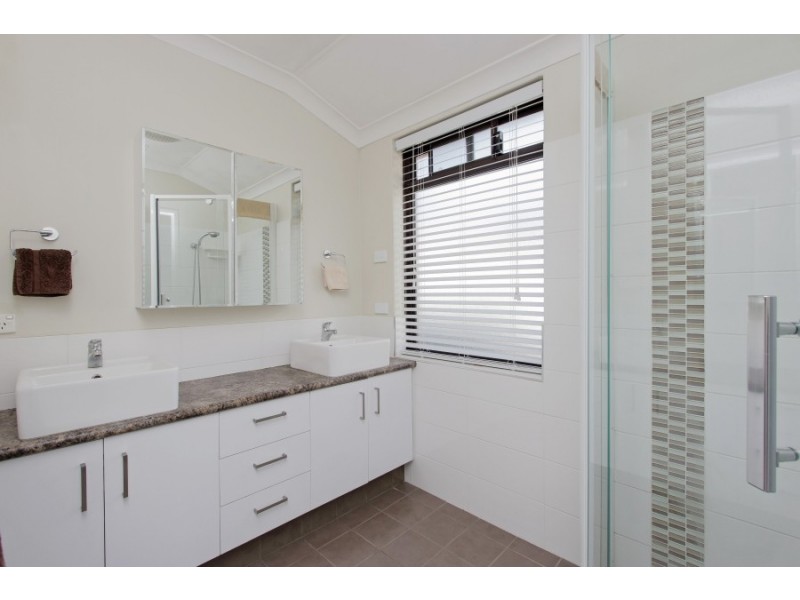 18 Munderee Place, Wanneroo WA 6065