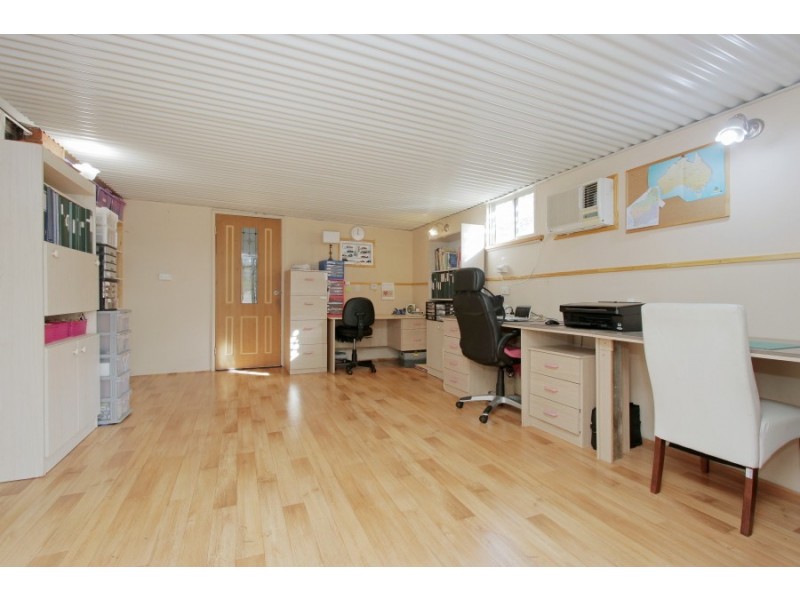 18 Munderee Place, Wanneroo WA 6065