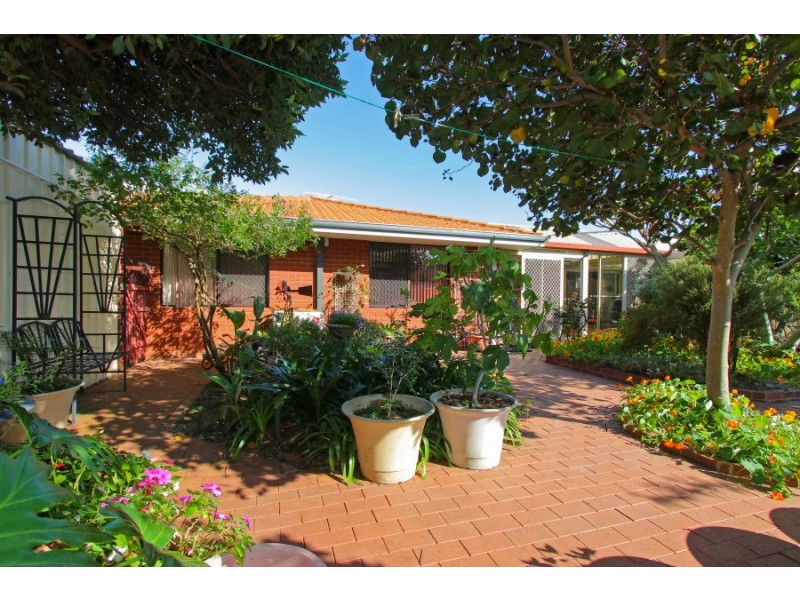 18 Munderee Place, Wanneroo WA 6065