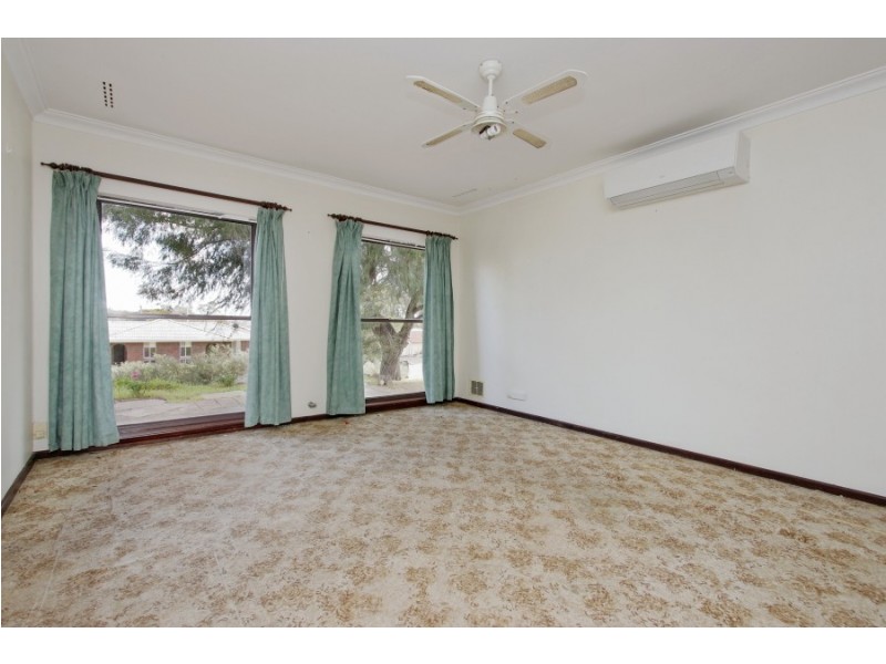 21 Topeka Place, Wanneroo WA 6065