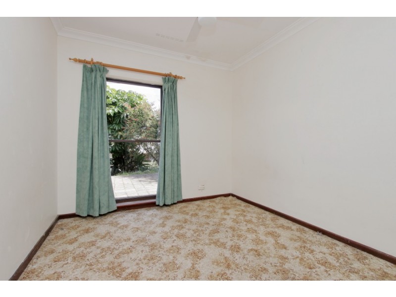 21 Topeka Place, Wanneroo WA 6065