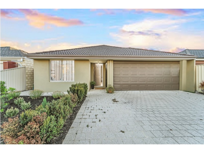24 Floresta Street, Sinagra WA 6065