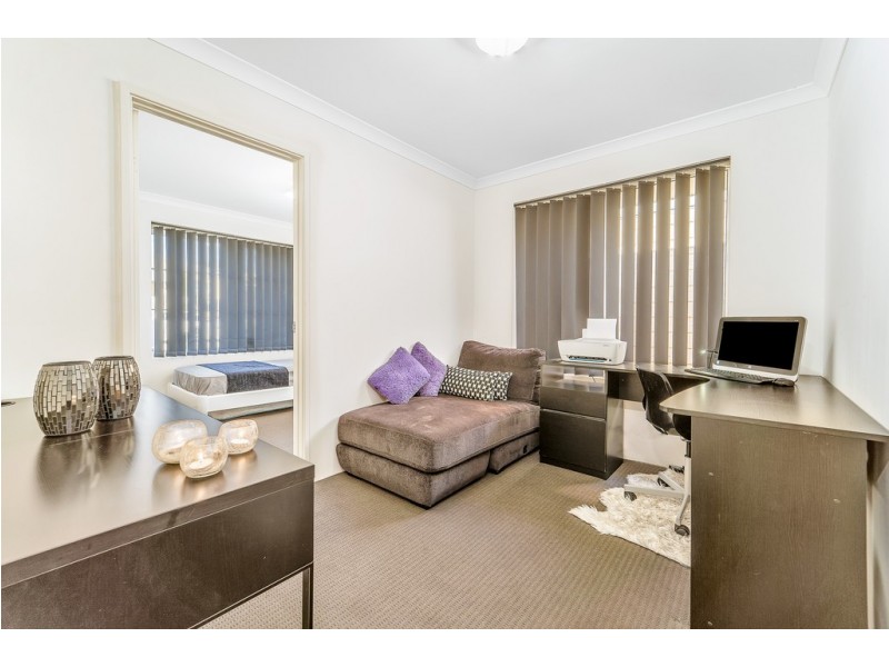 24 Floresta Street, Sinagra WA 6065