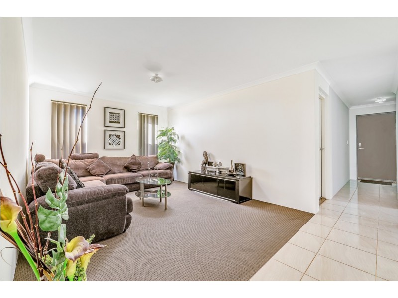 24 Floresta Street, Sinagra WA 6065