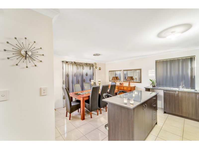 24 Floresta Street, Sinagra WA 6065