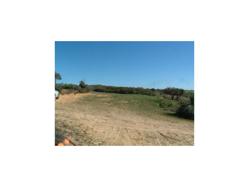 699 Chitna Rd, Neergabby WA 6503