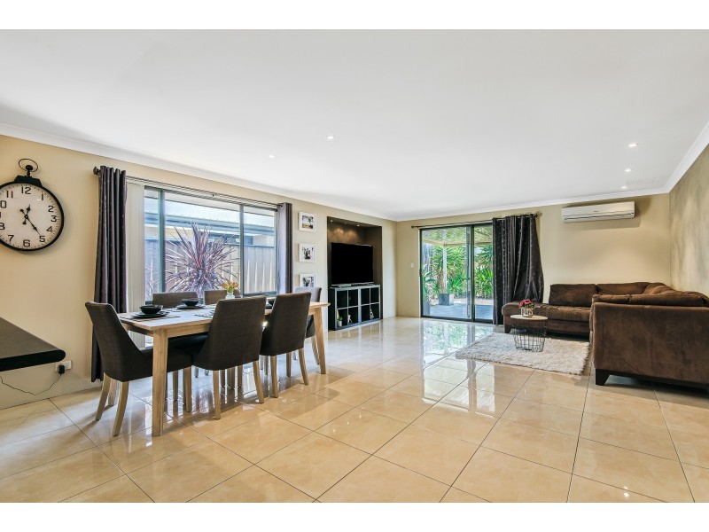 4 Nalgan Court, Carramar WA 6031