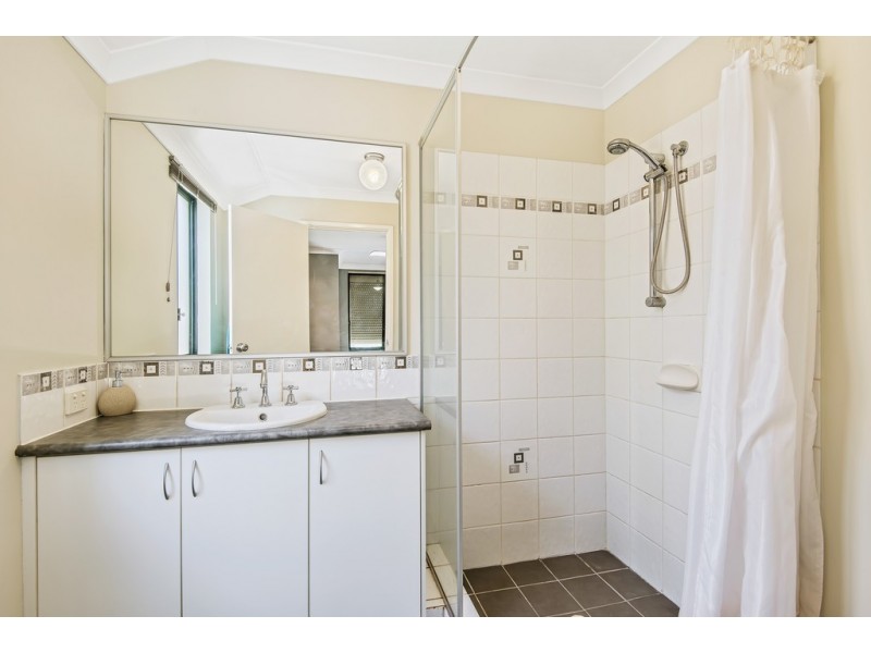 4 Nalgan Court, Carramar WA 6031