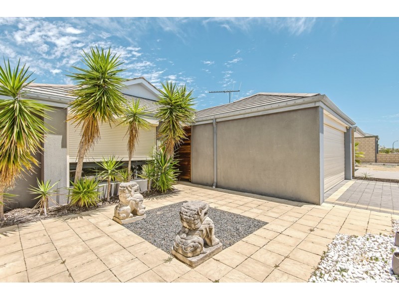4 Nalgan Court, Carramar WA 6031