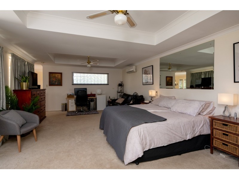 19 Downing Crescent, Wanneroo WA 6065