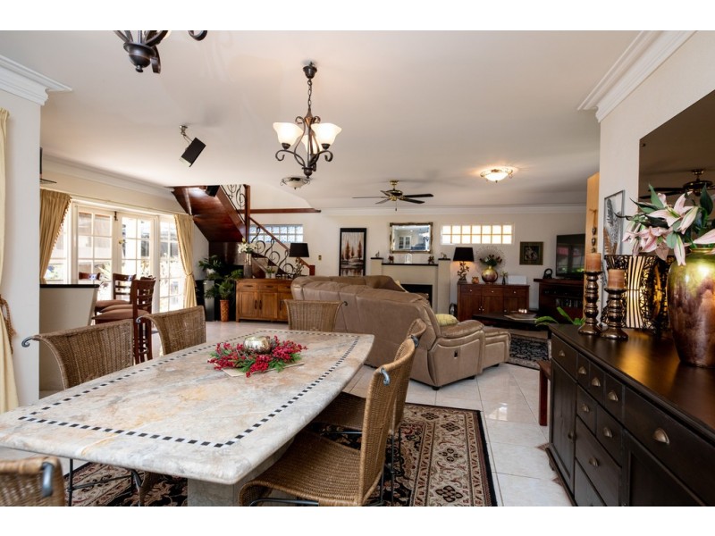 19 Downing Crescent, Wanneroo WA 6065