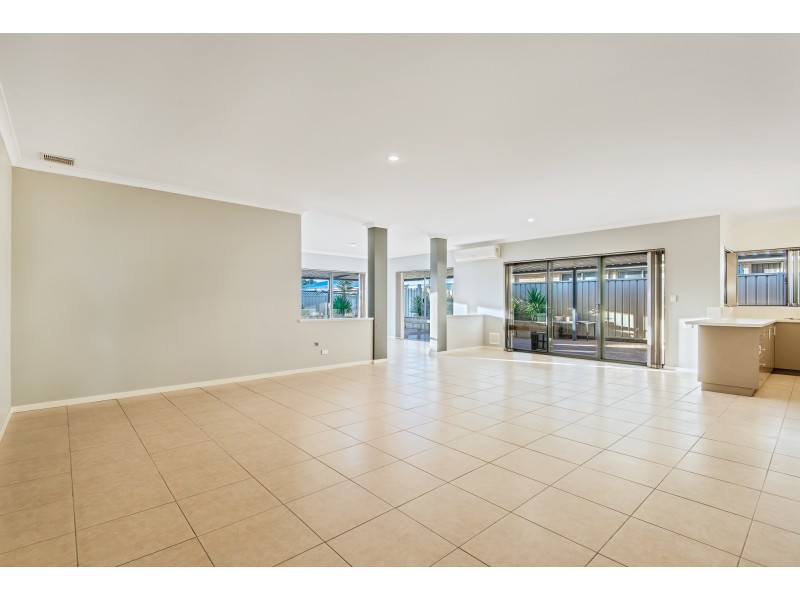 33 Hennessy Drive, Ashby WA 6065