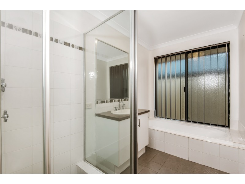 33 Hennessy Drive, Ashby WA 6065