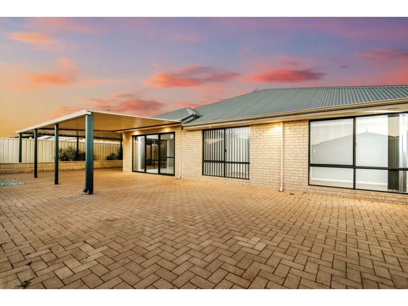 33 Hennessy Drive, Ashby WA 6065