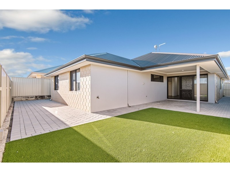 51 Toledo Drive, Hocking WA 6065