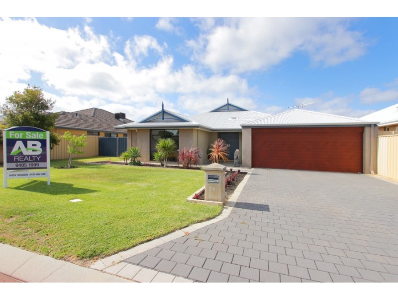 11 Kansas Lane, Hocking WA 6065