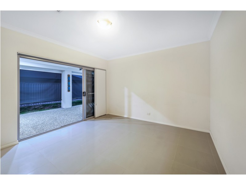 6 Dietes View, Sinagra WA 6065