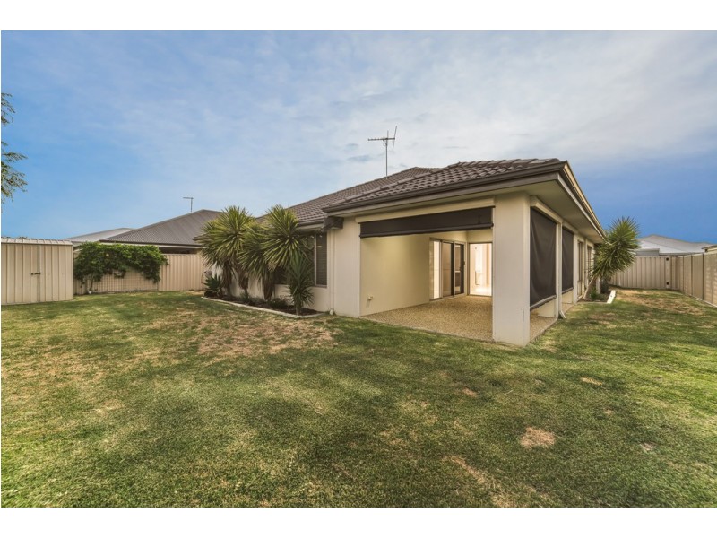 6 Dietes View, Sinagra WA 6065