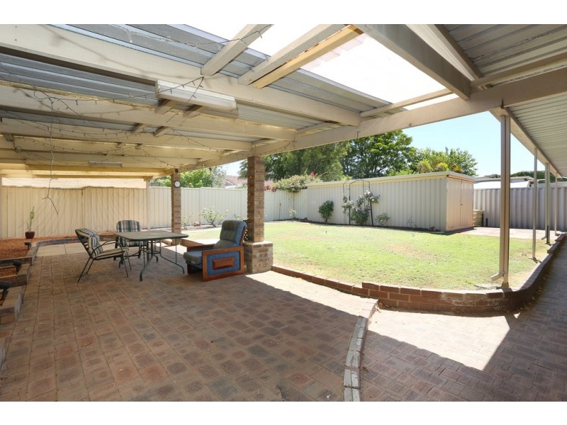 94 Casserley Avenue, Girrawheen WA 6064