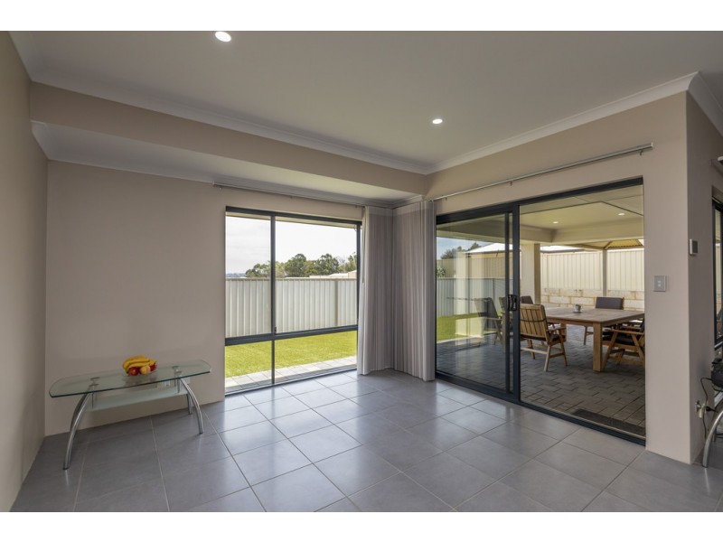 30 Basico Avenue, Sinagra WA 6065