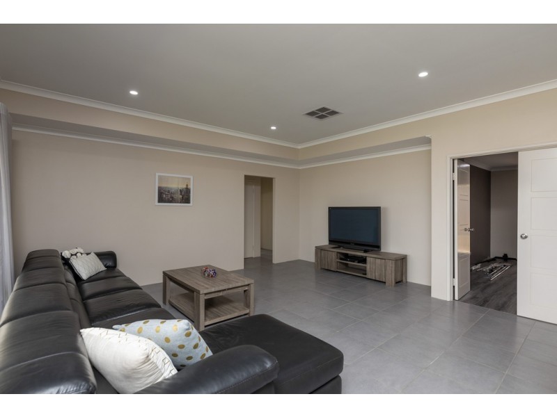 30 Basico Avenue, Sinagra WA 6065